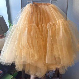 Cream/Peach Puffy Underskirt